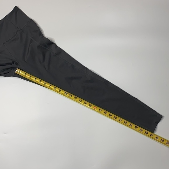 Girlfriend Collective High-Rise Compressive Legging in Grey - Picture 7 of 14